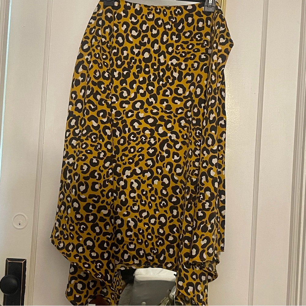 Silk-Like (Polyester) Leopard Print Skirt